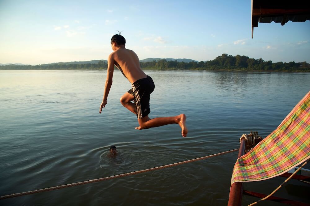 Riparian Communities and River-Based Livelihoods